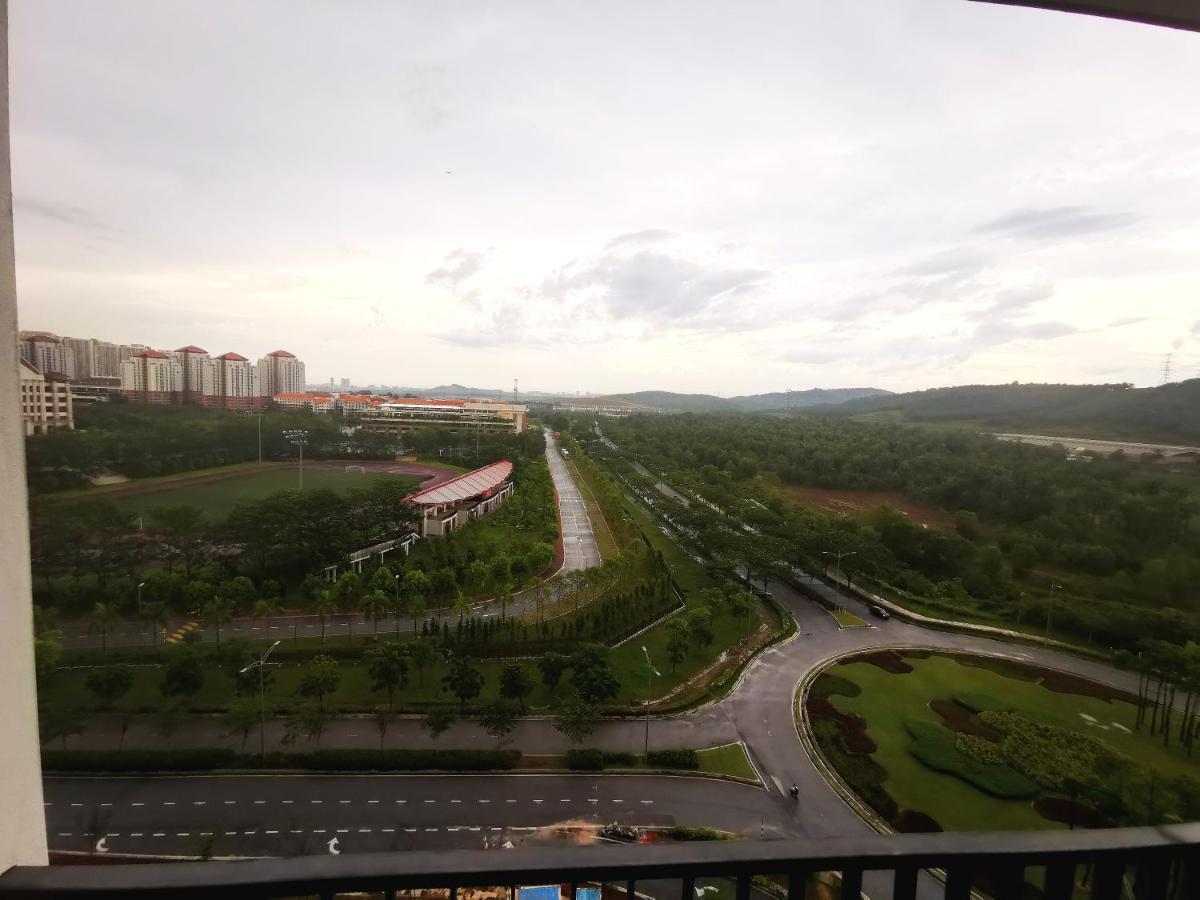 Bell Family Suite @Sepang Kota Warisan Klia ภายนอก รูปภาพ