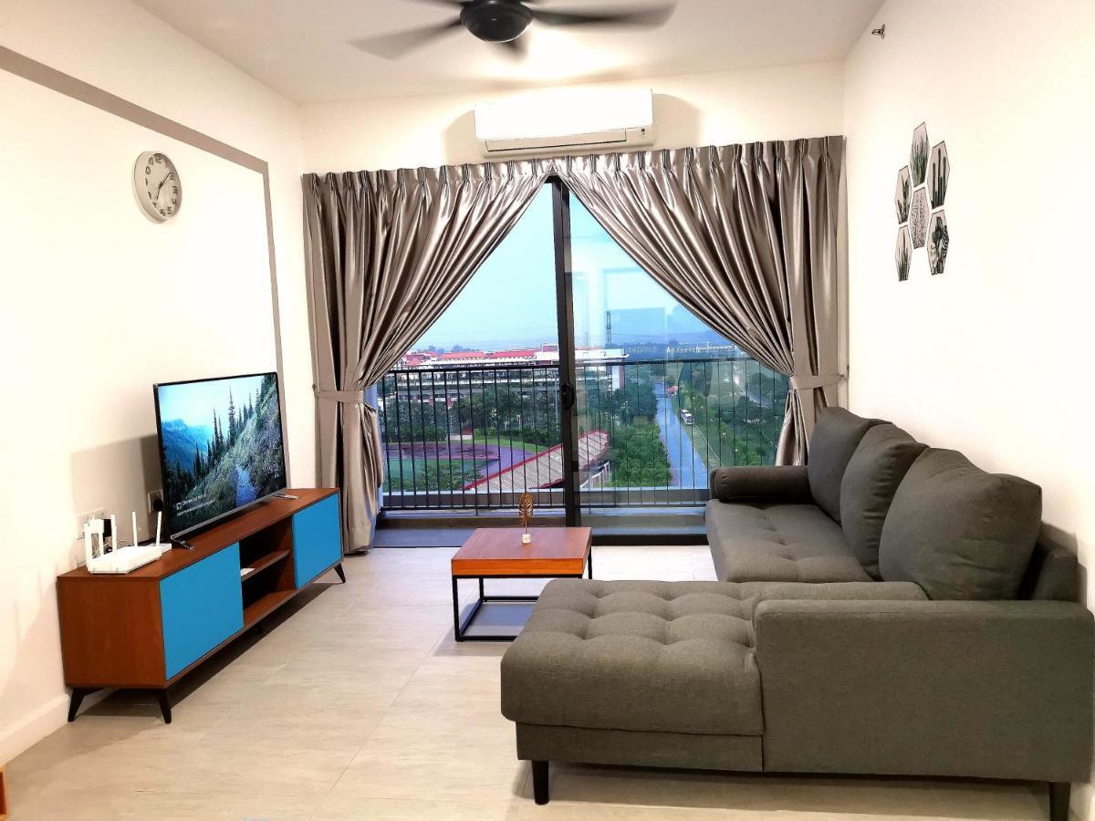 Bell Family Suite @Sepang Kota Warisan Klia ภายนอก รูปภาพ